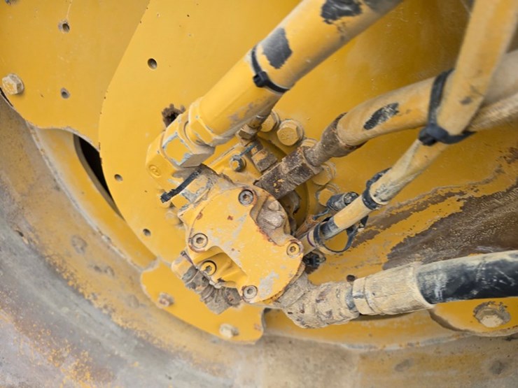 caterpillar-cb54xw-image-21