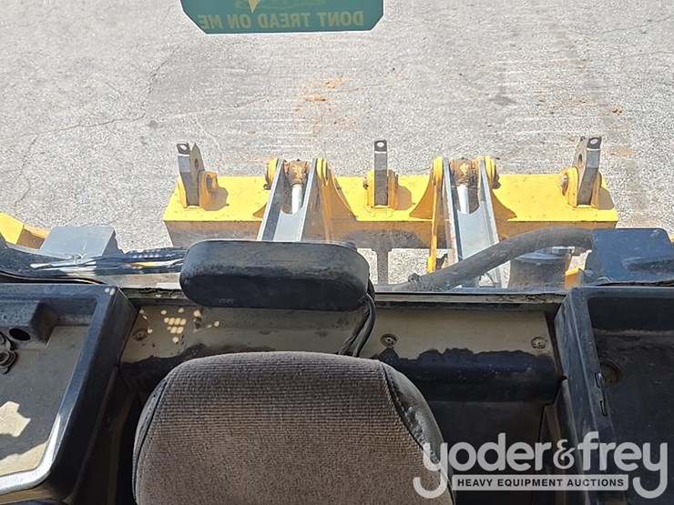 2018-deere-850k-image-46