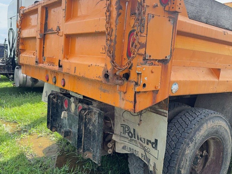 1994-international-dump-truck,-drove-in,-replaced-bed-floor-recently,-retired-state-truck,-battery-disconnect,-vin#-1htsdaan2vh441136-image-8