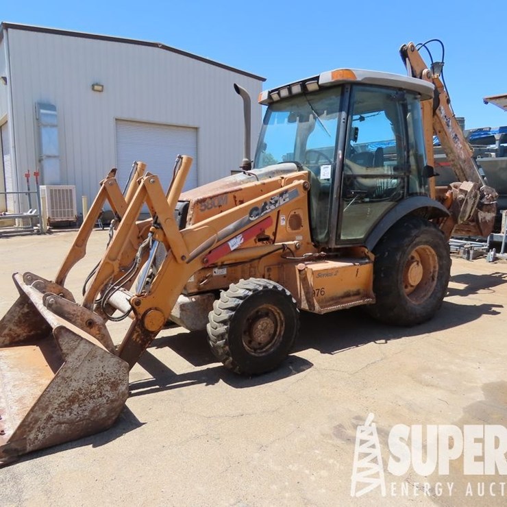 2005 CASE 580M