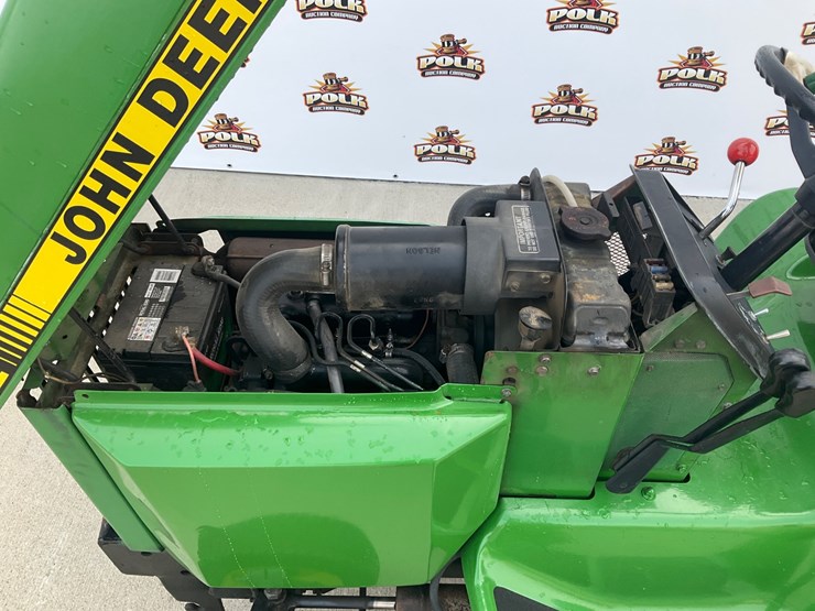 john-deere-332-image-19