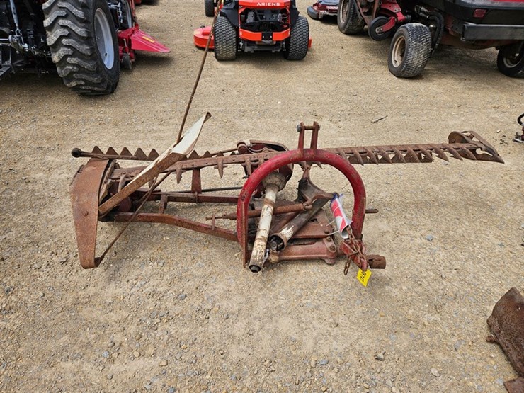 #88-•-international-3pt-sickle-mower-image-8