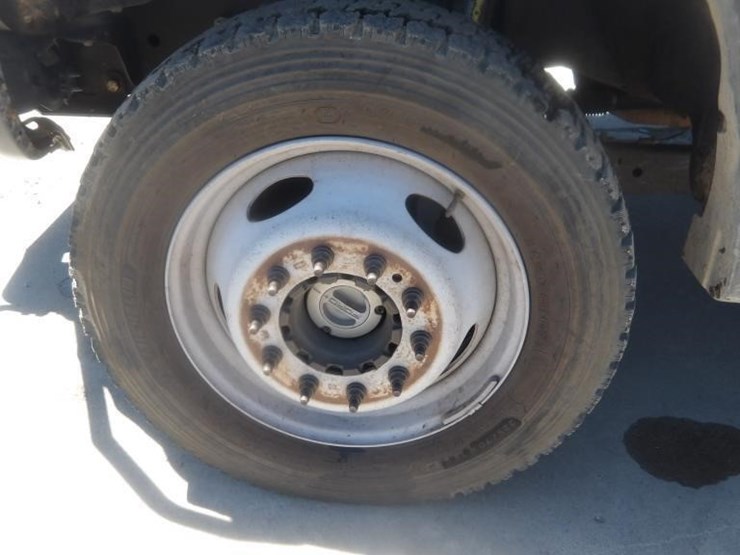 2012-ford-f550-image-11
