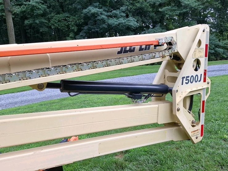 2016-jlg-t500j-image-22