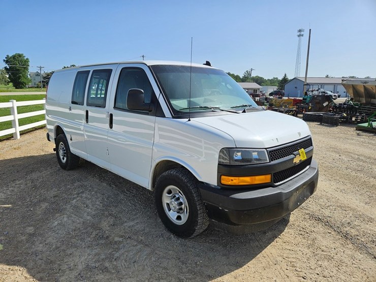 2018-chevrolet-g20-image-7