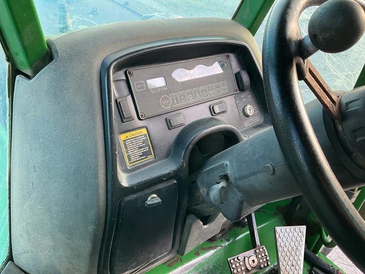 2006-deere-648g-iii-image-25