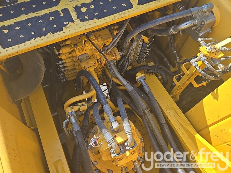 2020-komatsu-pc360-lc-11-image-27