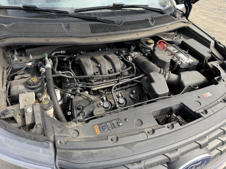 2018-ford-explorer-image-17