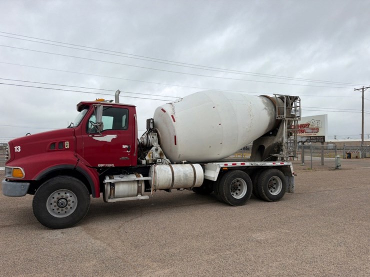2006-sterling-lt9500-image-1