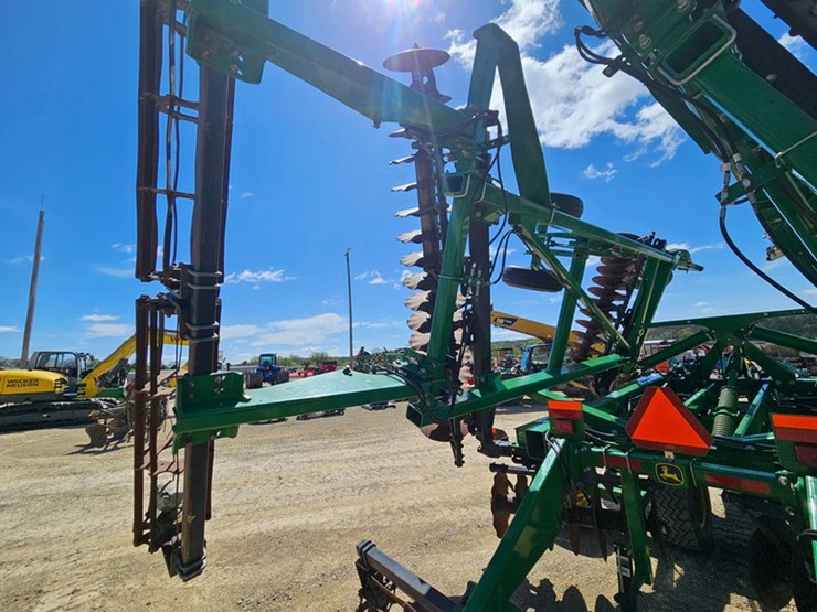 john-deere-2623vt-image-22