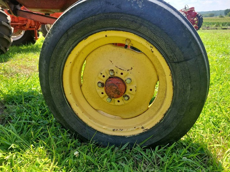 1957-allis-chalmers-d14-image-10