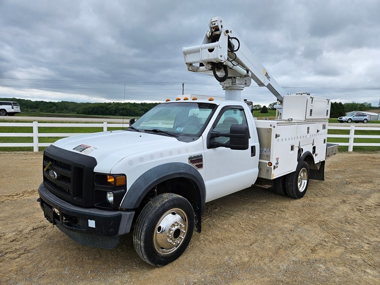 2008-ford-f550-image-47