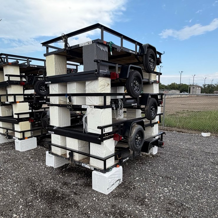 Qty of (5) 2027 Carry-On Trailers Z5X8GW2K