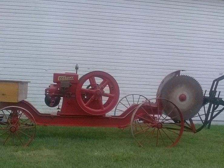 #6030-•-1923-economy-5-hp-gas-engine-on-steel-wheel-trucks-w/-buzz-saw-rig-image-3