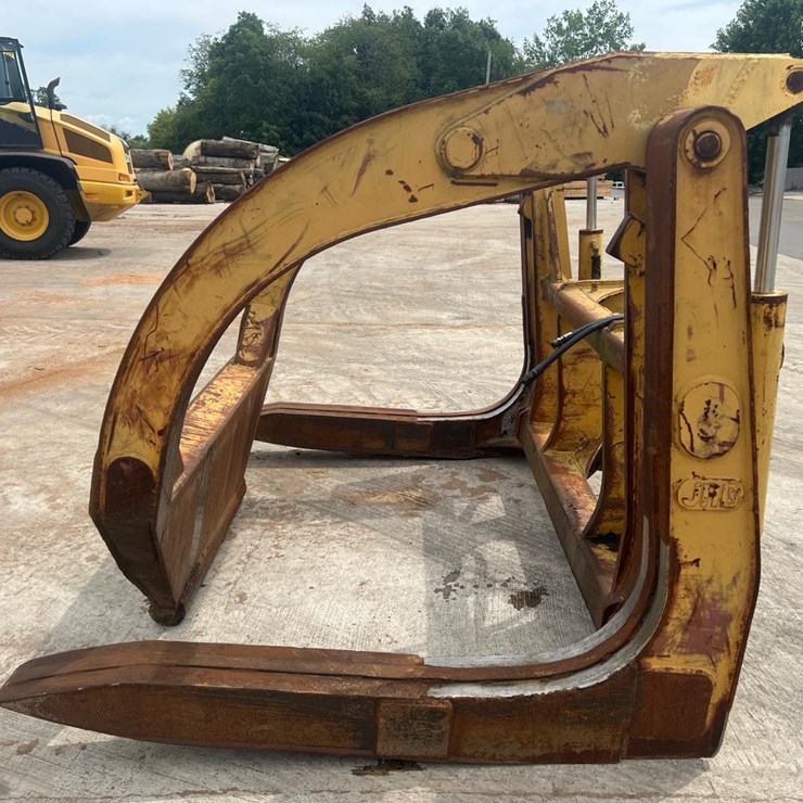 #115 • JRB Log Grapple Forks