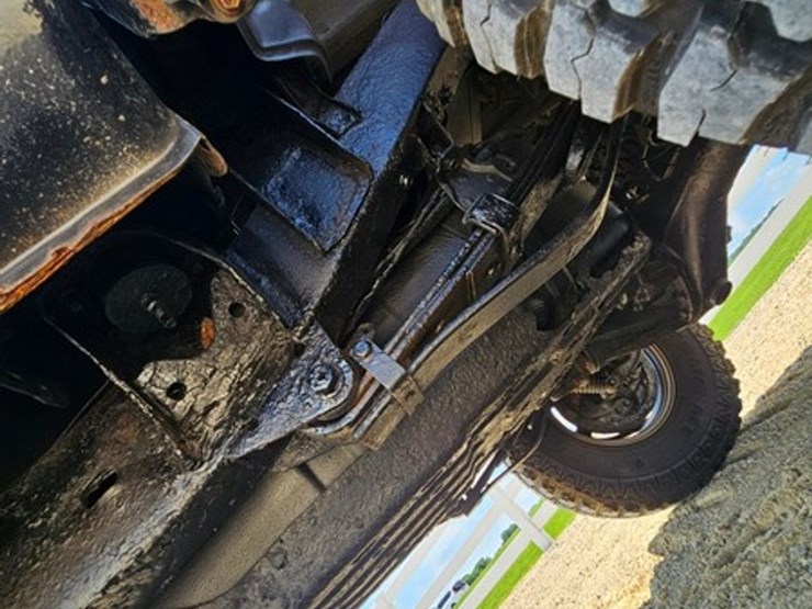 2004-toyota-tacoma-image-27