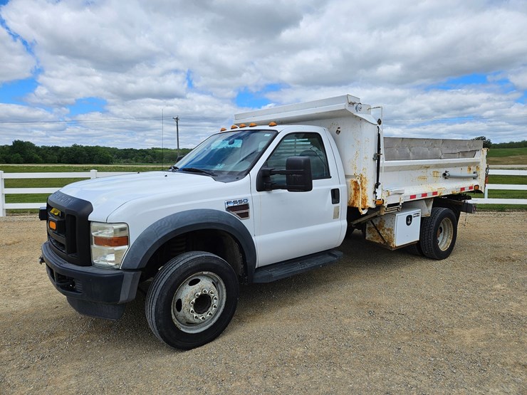 2009-ford-f550-image-45