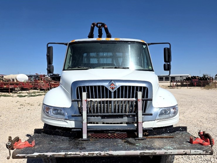 2016-international-durastar-4300-image-2