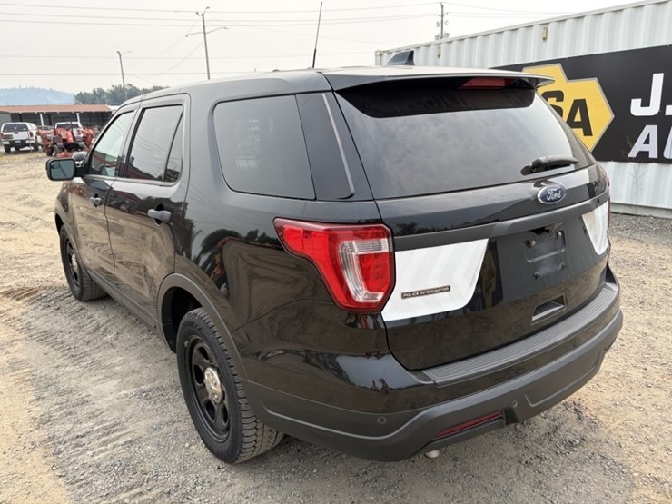 2018-ford-explorer-image-6