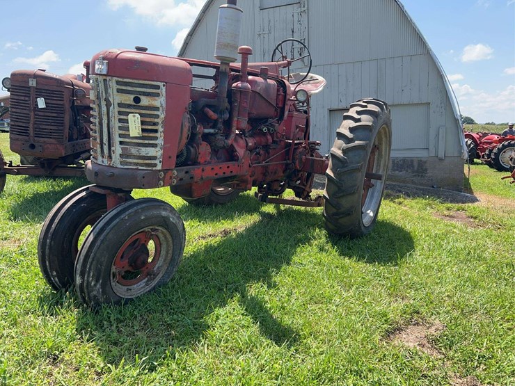 1955-farmall-300-image-1