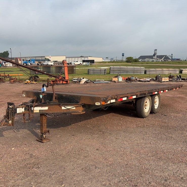 2003 Flanigan Western Tommy Tilt Trailer