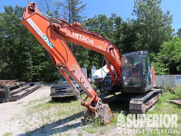 2017-hitachi-zx135us-6-image-1