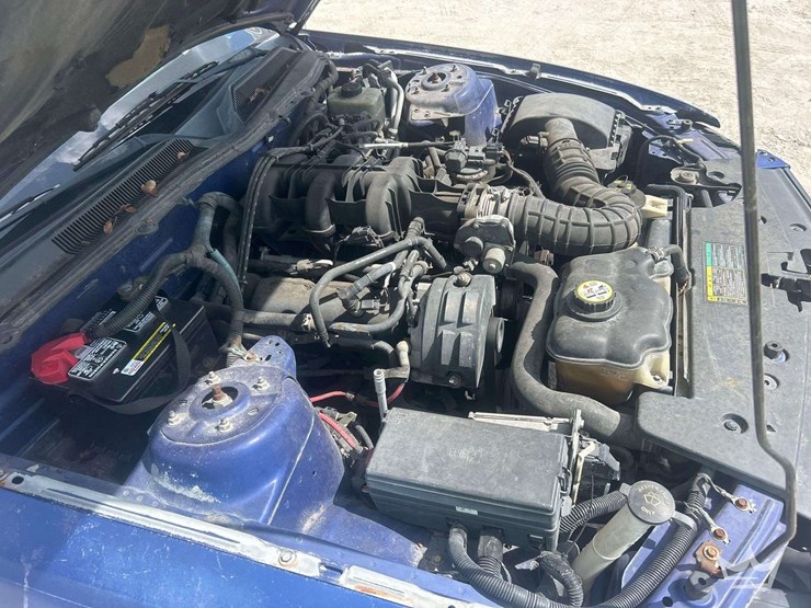 2005-ford-mustang-coupe-image-9
