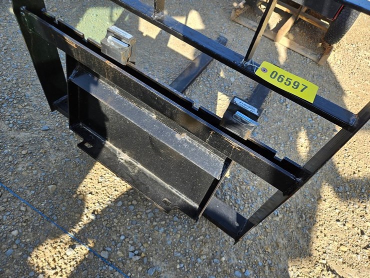 #93-•-kivel-mini-skid-42"-pallet-fork-image-9
