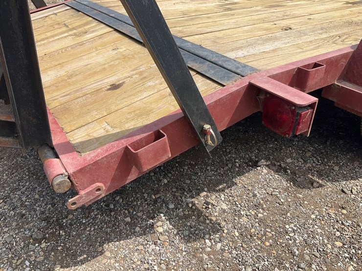 2003-utility-flatbed-image-26
