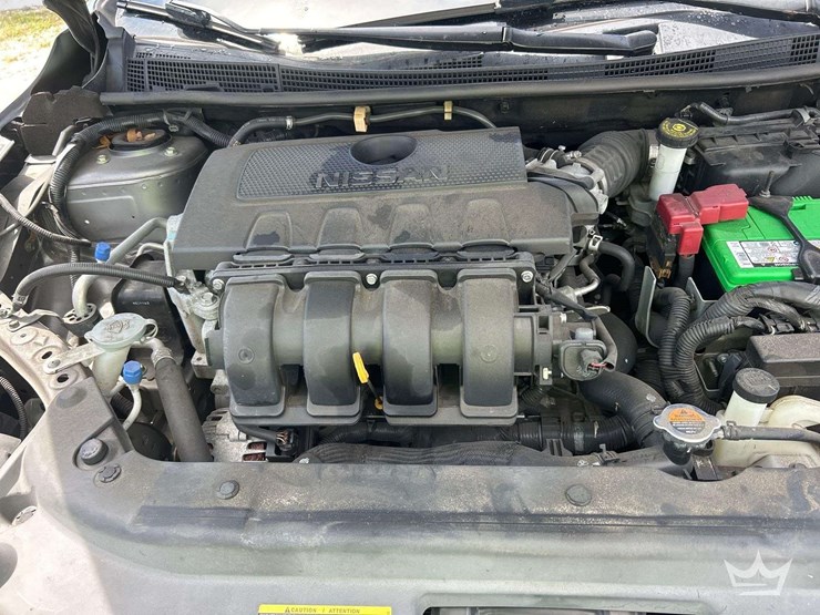 2016-nissan-sentra-sedan-image-7