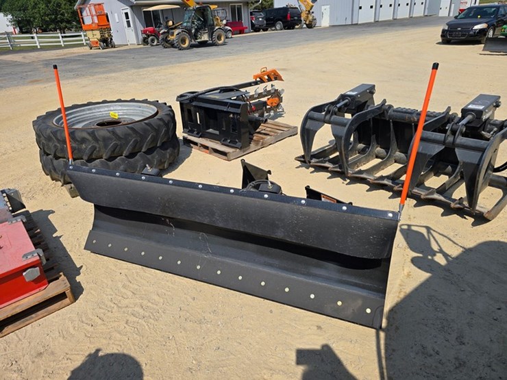 #75-•-land-pride-stb1584-84"-snow-plow-image-1