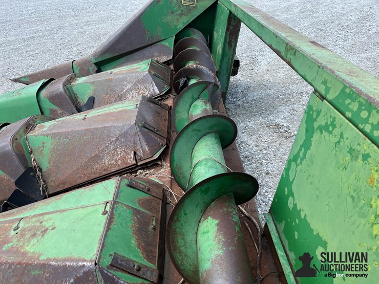 john-deere-444-image-13