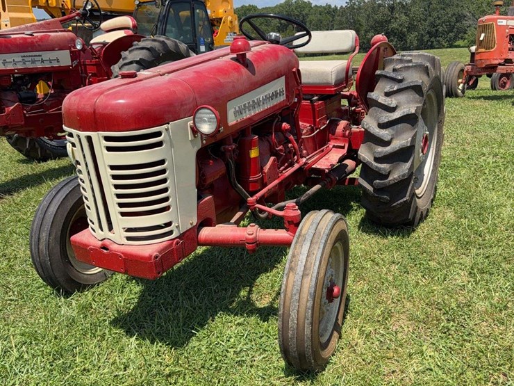 1958-international-330-image-1
