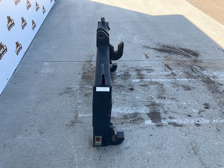 #5252-•-3-point-quick-hitch-adapter-image-4