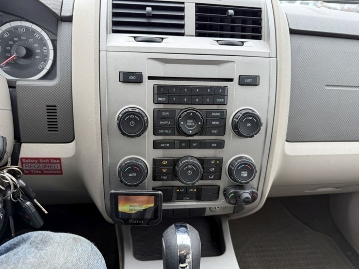 2008-ford-escape-image-25