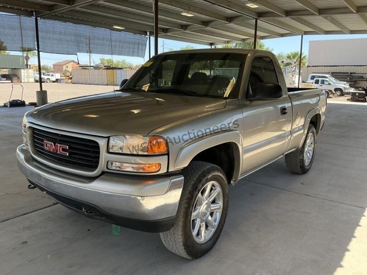 2000-gmc-sierra-1500-image-4