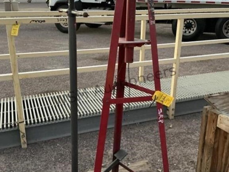 (2)-large-jack-stands-image-1