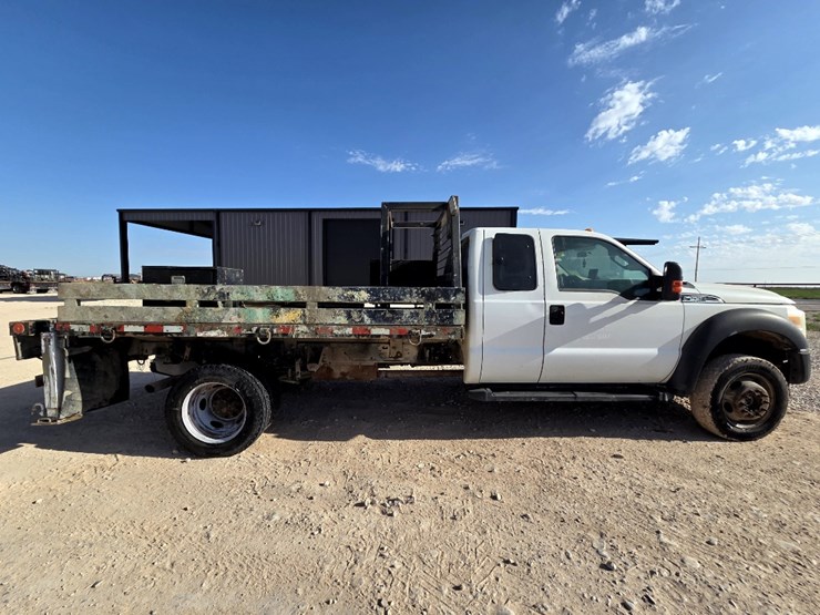2013-ford-f550-image-4