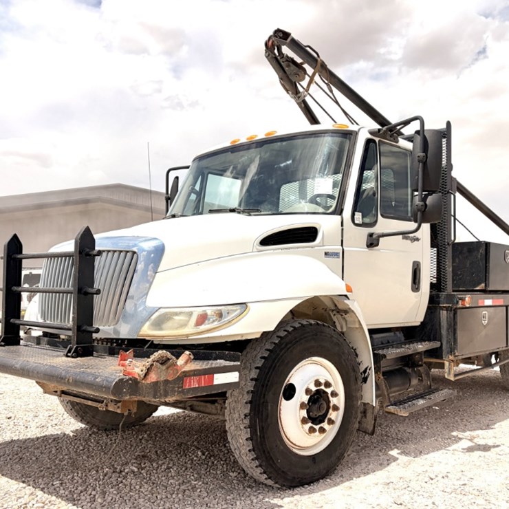 2013 INTERNATIONAL DURASTAR 4300