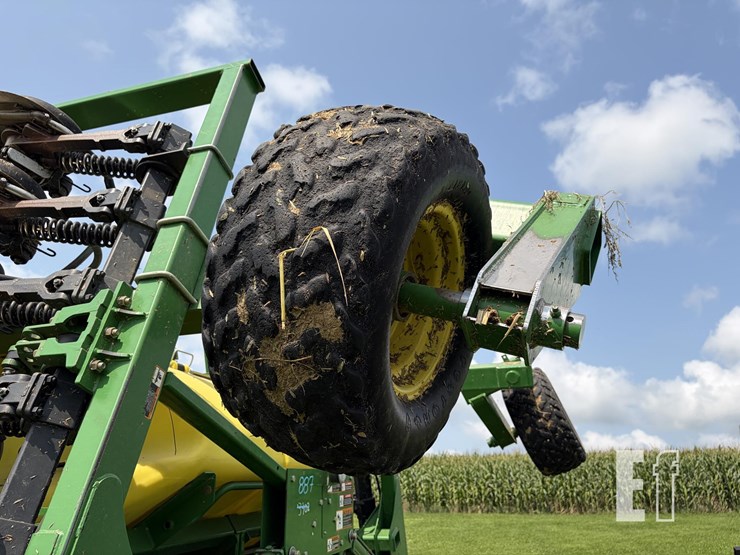 2012-john-deere-1990ccs-image-11
