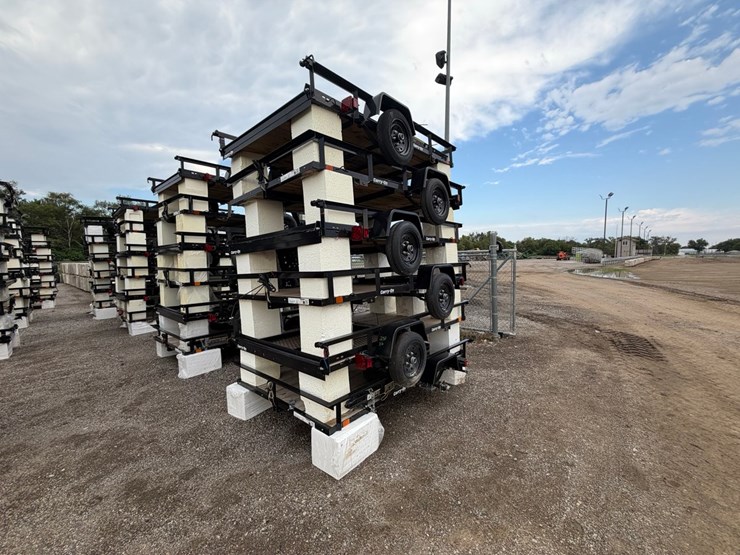 qty-of-(6)-2027-carry-on-trailers-z5x8gw2k-image-1