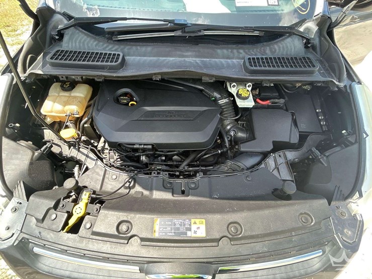 2015-ford-escape-image-7