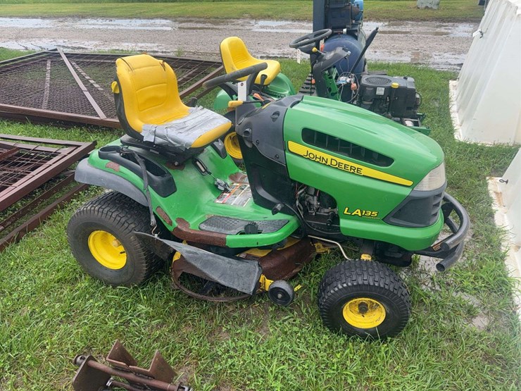 john-deere-la-image-2