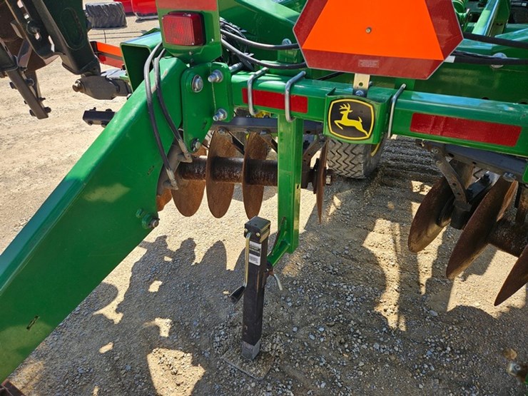 john-deere-2623vt-image-27