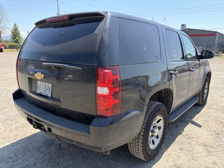 2014-chevrolet-tahoe-image-4