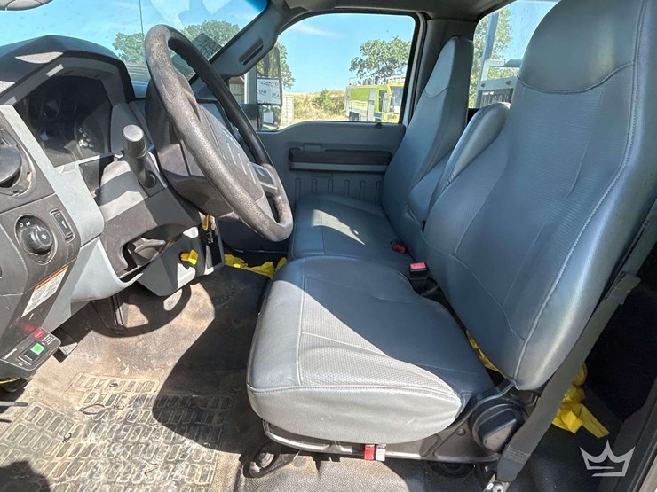 2019-ford-f750-image-12