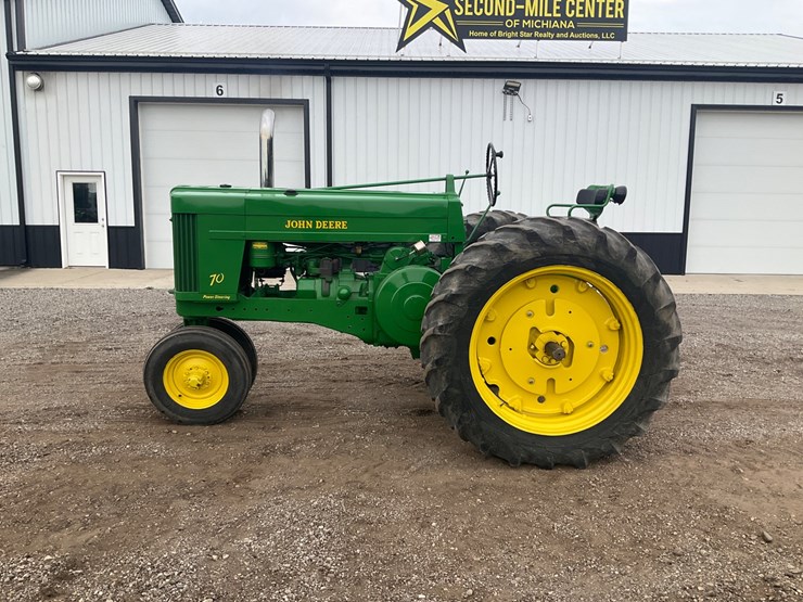 1955-john-deere-70-image-2