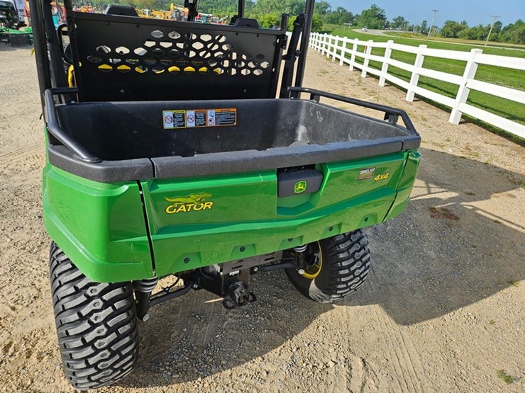 john-deere-gator-image-16