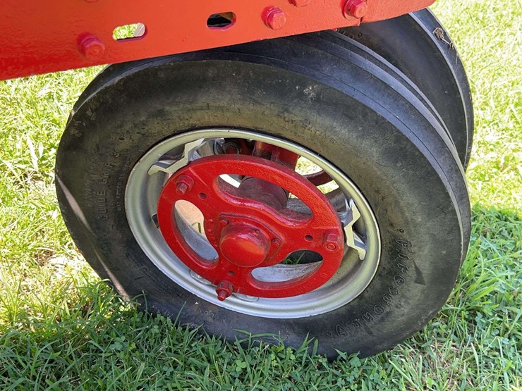 1953-farmall-super-h-image-23