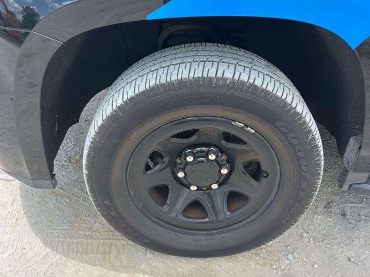 2018-chevrolet-tahoe-image-29